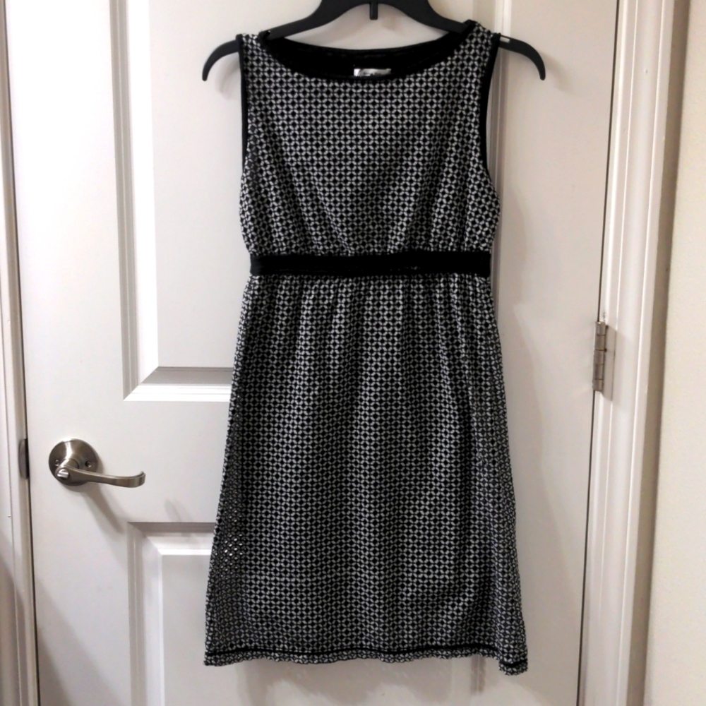 Sophie Max XS Black & White Sleeveless Dress